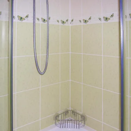 With Fireplace I בית נופש *